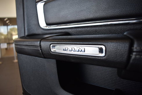 Used 2017 RAM 1500 Laramie image 36
