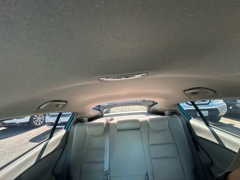 Used 2010 Honda Insight EX image 25