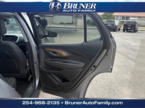 Used 2020 GMC Terrain SLE w/ Driver Convenience Package image 17