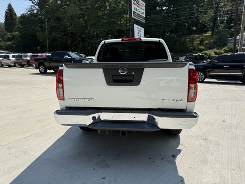 Used 2019 Nissan Frontier SV image 6