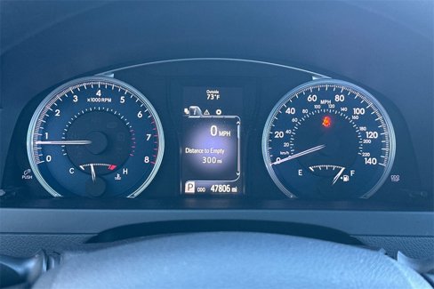 Used 2017 Toyota Camry LE image 27