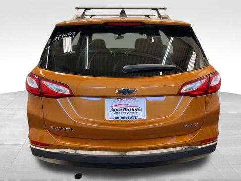 Used 2018 Chevrolet Equinox LT w/ Sun & Infotainment Package image 5