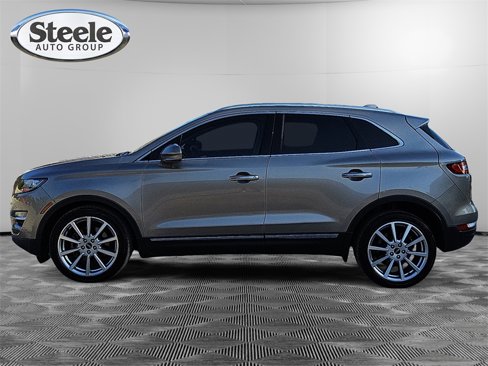 Used 2019 Lincoln MKC Reserve image 2