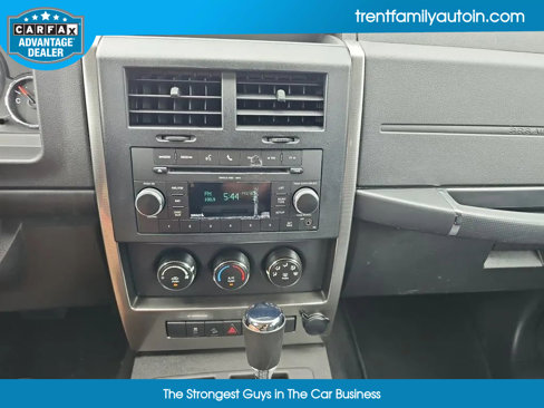 Used 2011 Jeep Liberty Sport image 17