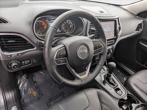 Used 2019 Jeep Cherokee Limited image 8