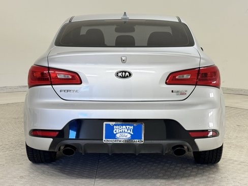 Used 2016 Kia Forte Koup SX w/ SX Premium Package image 6