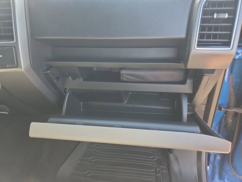 Used 2017 Ford F150 XLT image 37