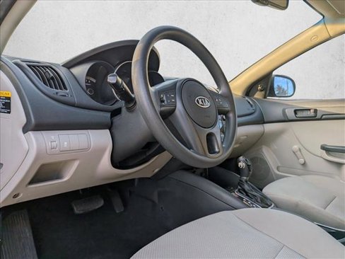 Used 2013 Kia Forte LX image 10