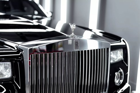 Used 2007 Rolls-Royce Phantom Sedan image 12