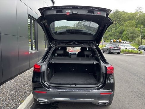 Used 2025 Mercedes-Benz GLA 250 4MATIC image 46