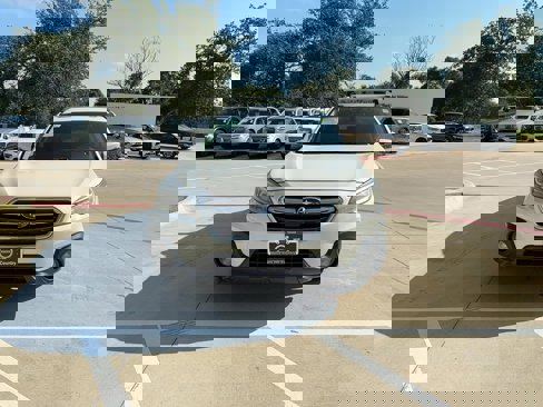 Used 2018 Subaru Outback 2.5i Touring image 8