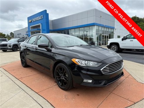 Used 2020 Ford Fusion SE w/ Equipment Group 151A image 1