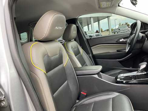 Used 2025 Chevrolet Trax ACTIV w/ Driver Confidence Package image 5
