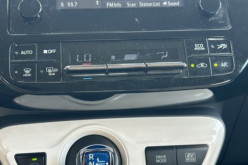 Used 2018 Toyota Prius One image 23