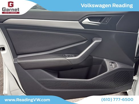 Certified 2024 Volkswagen Jetta Sport image 12