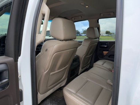 Used 2015 Chevrolet Silverado 1500 LTZ image 9