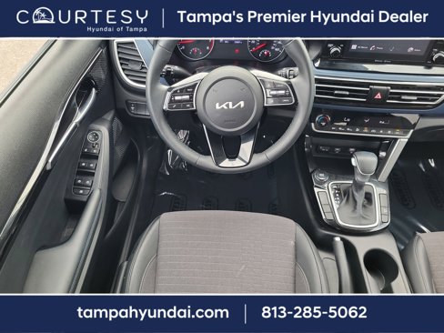 Used 2023 Kia Seltos S image 13