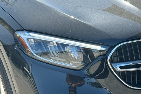 Used 2024 Mercedes-Benz GLC 300 4MATIC image 10