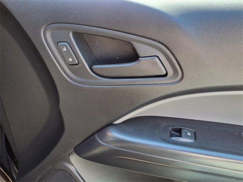 Used 2018 Chevrolet Colorado W/T image 24