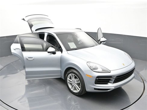 Certified 2020 Porsche Cayenne image 35