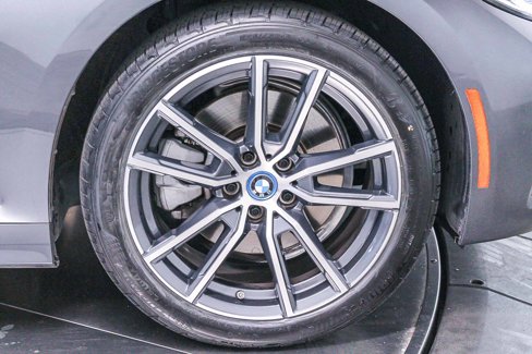 Certified 2022 BMW 330e w/ Driving Assistance Package image 10