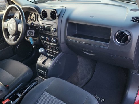 Used 2015 Jeep Patriot Latitude image 19