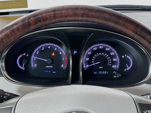 Used 2011 Toyota Avalon Limited image 12