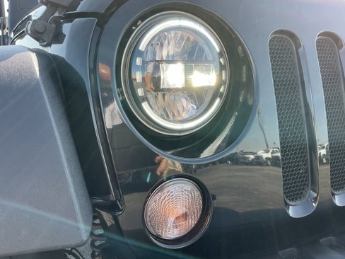 Used 2018 Jeep Wrangler Unlimited Sport S image 10