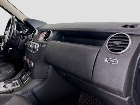 Used 2015 Land Rover LR4 HSE image 30