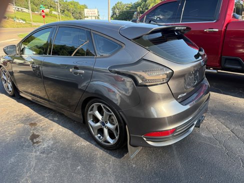 Used 2016 Ford Focus ST image 22
