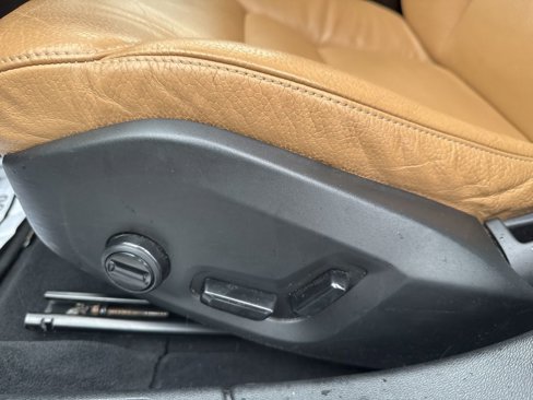 Used 2020 Volvo V60 T5 Momentum image 12