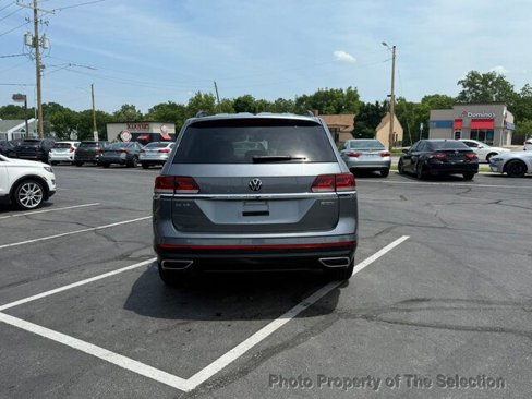 Used 2021 Volkswagen Atlas SE image 14