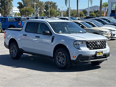 New 2025 Ford Maverick XLT image 3