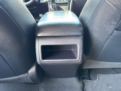 Used 2017 Toyota Camry SE image 20
