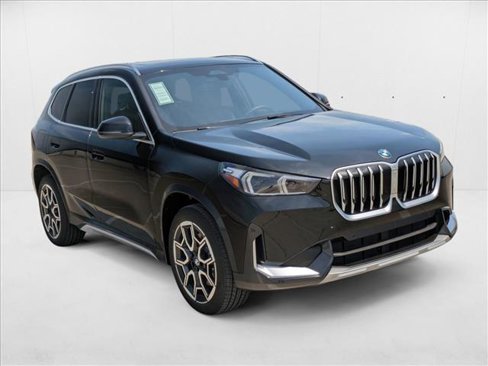 New 2025 BMW X1 xDrive28i w/ Convenience Package image 7