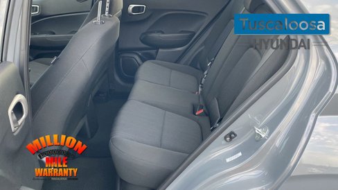 Used 2022 Hyundai Venue SE image 25