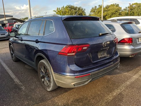 Certified 2022 Volkswagen Tiguan SE image 8