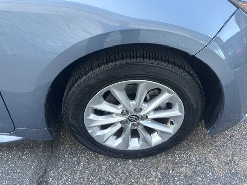 Used 2021 Toyota Corolla XLE w/ Carpet Mat Package (TMS) image 28