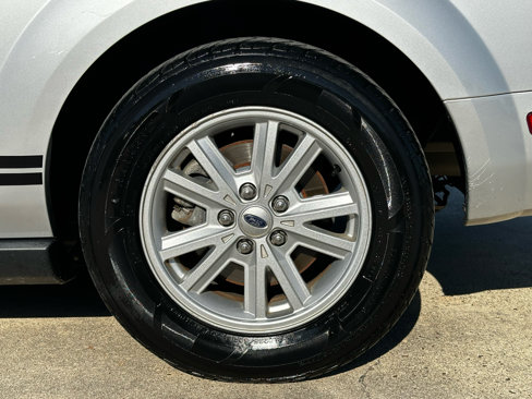 Used 2005 Ford Mustang Coupe image 12