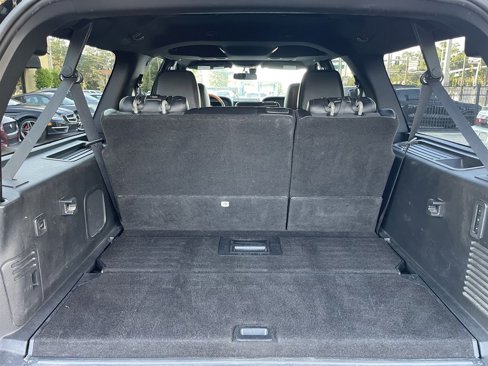 Used 2016 Lincoln Navigator L Select image 37