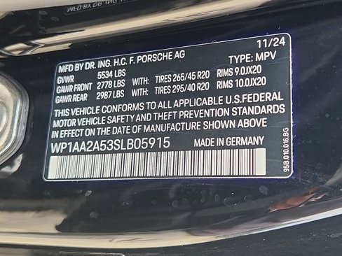 Used 2025 Porsche Macan image 27
