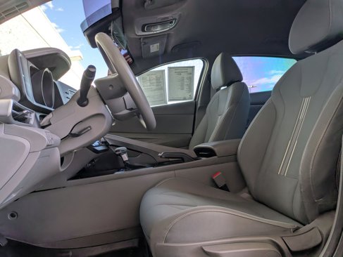 Used 2021 Hyundai Elantra SEL image 20