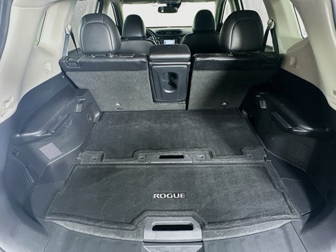 Used 2017 Nissan Rogue SL image 28