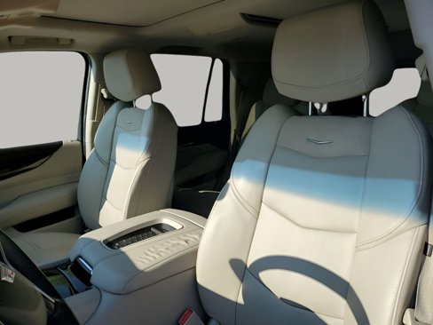 Used 2017 Cadillac Escalade Luxury image 33