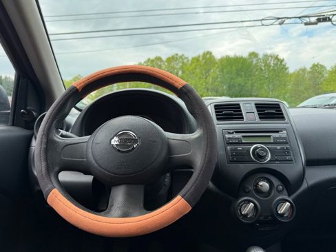 Used 2013 Nissan Versa S image 9