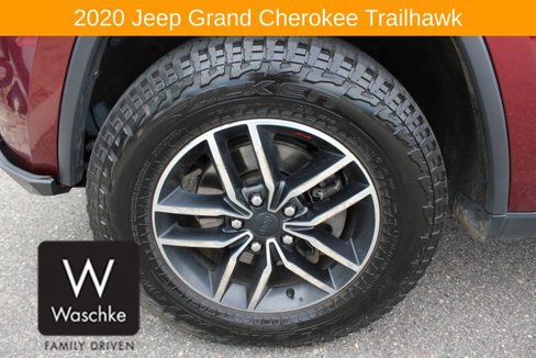 Used 2020 Jeep Grand Cherokee Trailhawk w/ Trailhawk Luxury Group image 12