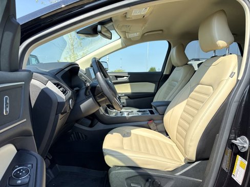 Used 2022 Ford Edge SEL w/ Convenience Package image 11