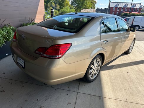 Used 2010 Toyota Avalon XL image 7