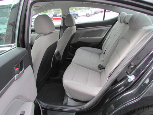 Used 2018 Hyundai Elantra SEL image 4
