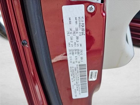 Used 2019 Dodge Grand Caravan SXT image 25